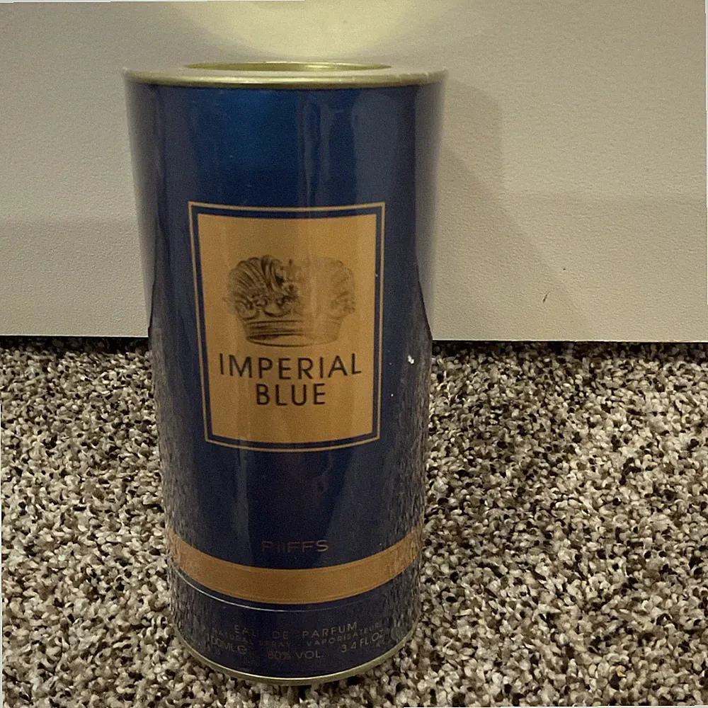 RiiFFS Imperial Blue Eau de Parfum Spray 3.4 fl oz Green Apple Cedar Wood