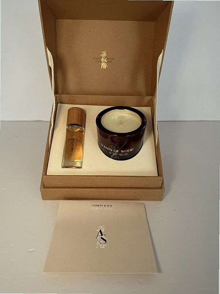 Scents Of Wood Spray 10ml With Candle In Cedar In Acacia